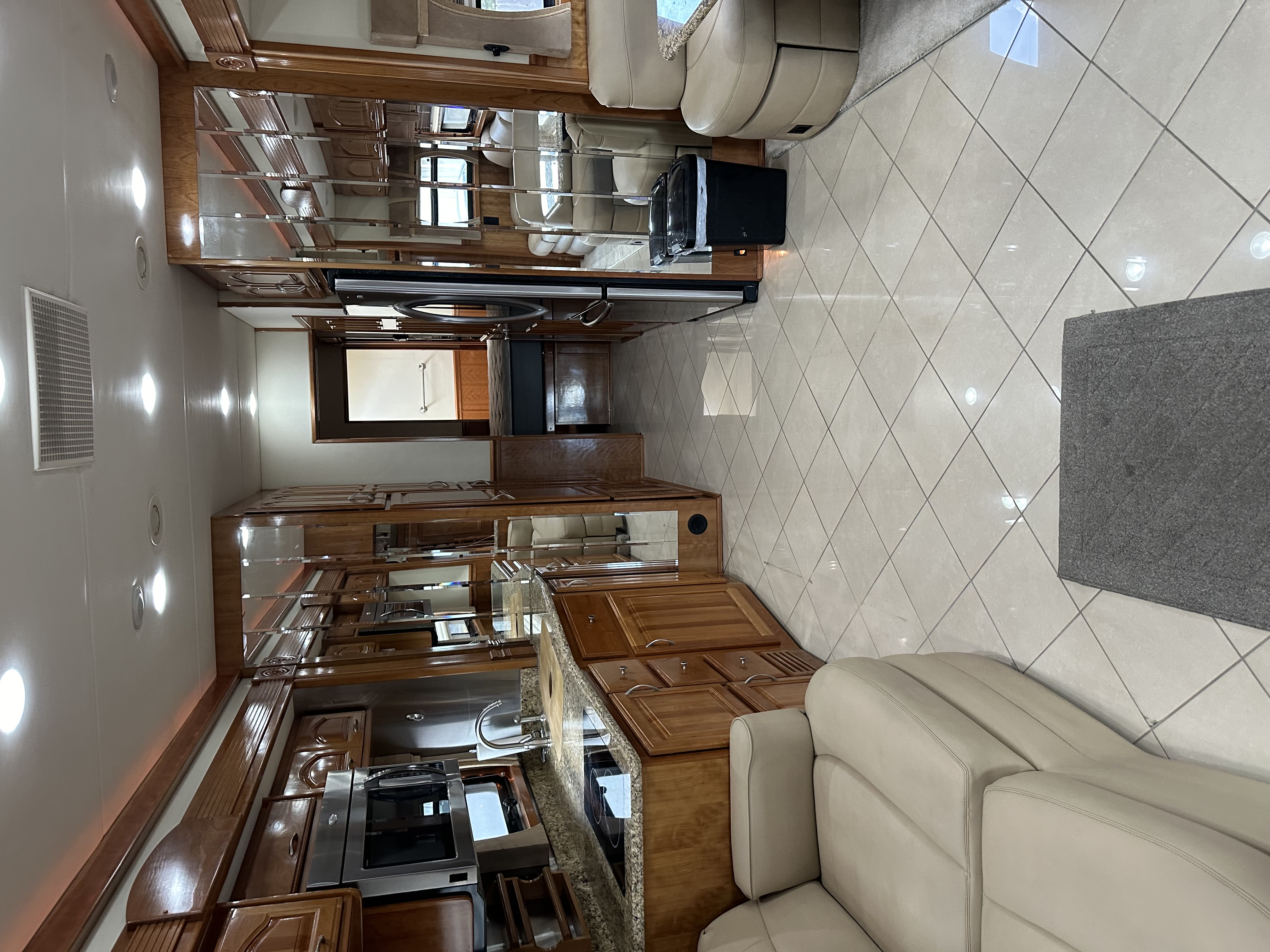 Used 2010 Renegade 45' Motorcoach